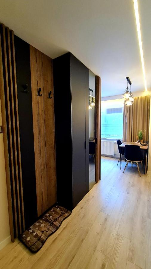 Mazurski Apartament 奥斯特罗达 外观 照片